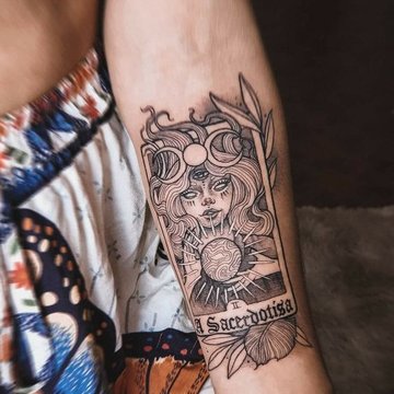 Tattoo Tarot. Тату Таро. Чернила и интуиция (78 карт и руководство в подарочном футляре) - Maglavka