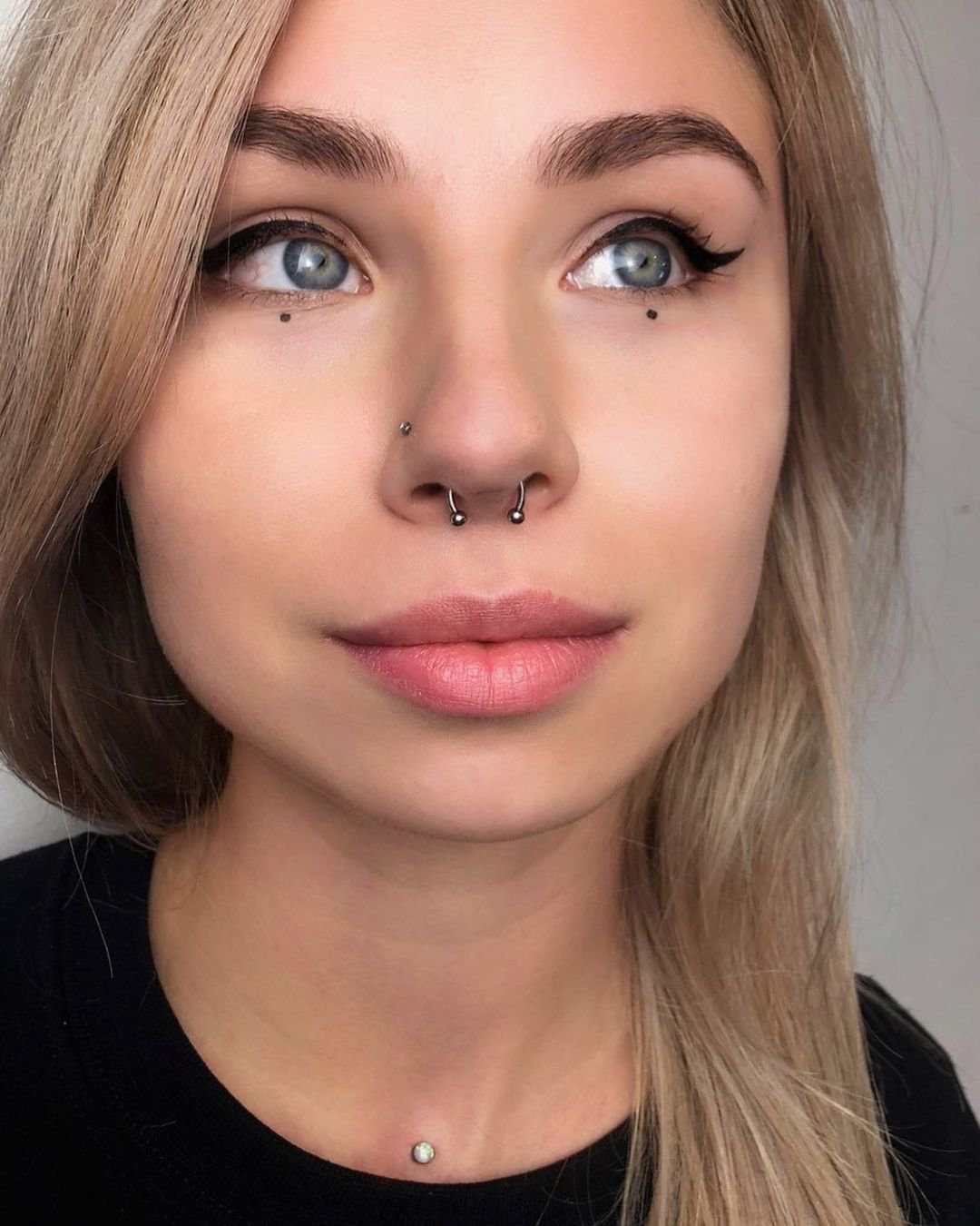 Master of tattoos, piercings Oksana Fedjushko VeAn Tattoo Master of tattoos, piercings Oksana Fedjushko VeAn Tattoo