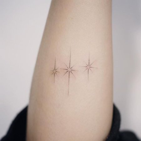 красочные звезды татуировки изображение