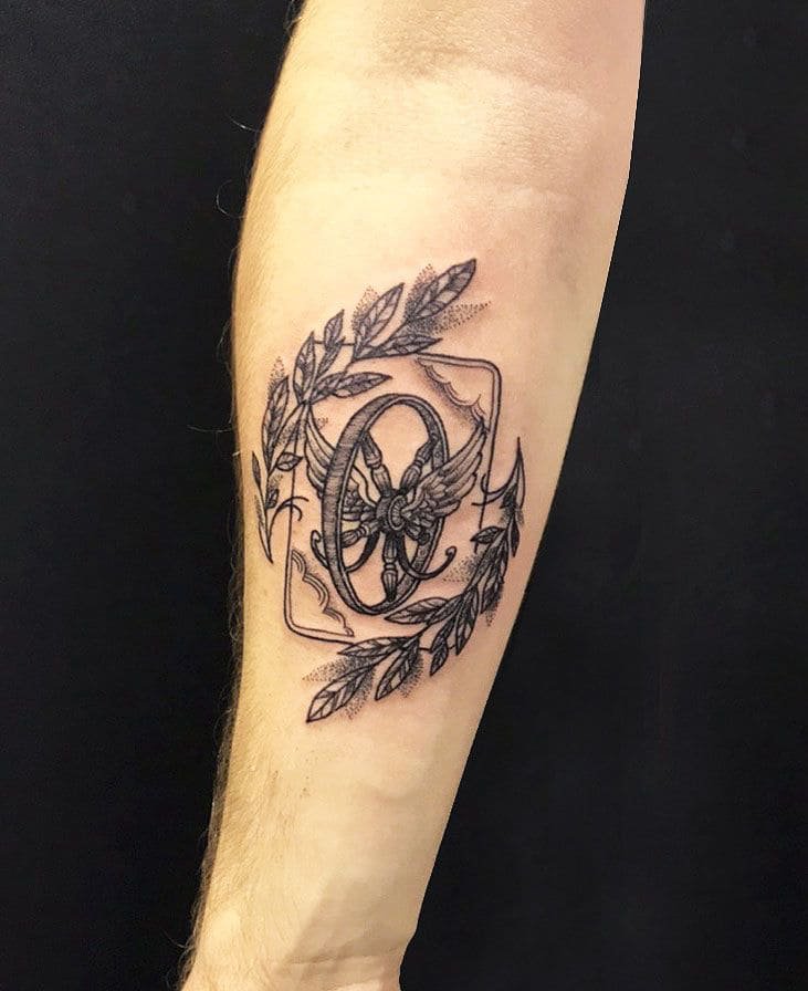 Колеса таты года, Сварога, Оксимирона, значение - Tattoo Today