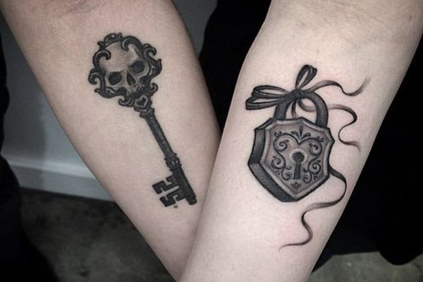Тату ключ. Фото татуировок у девушек и мужчин