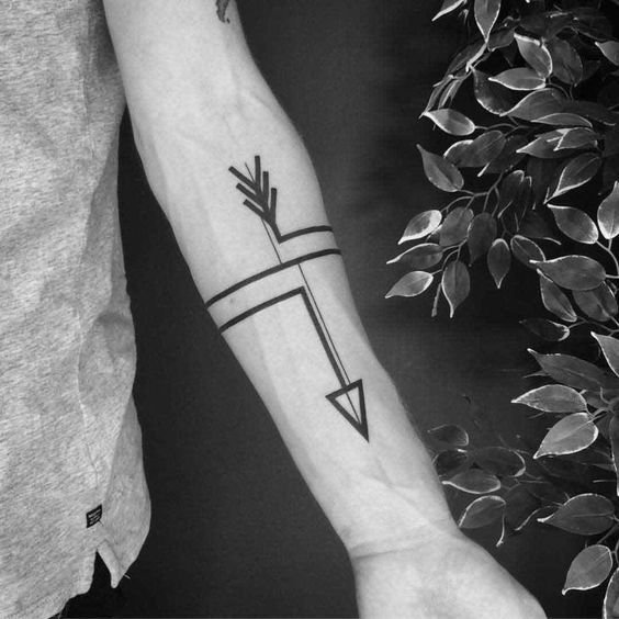 Тату Стрела - Идеи и Значение Татуировки со Стрелой | Tattoo-ideas.ru