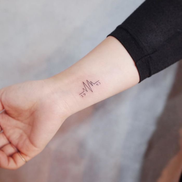 Что значит татуировка пульс на руке. Что означает тату пульс на руке? О татуировке пульс