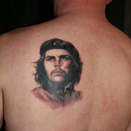 Че Гевара, ангелы, горилла, флаг Латвии и Иисус Христос. Какие татуировки делают спортсмены?