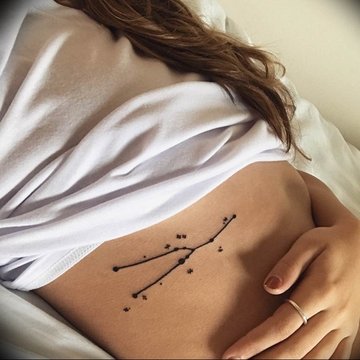 Тату знак Зодиака Телец